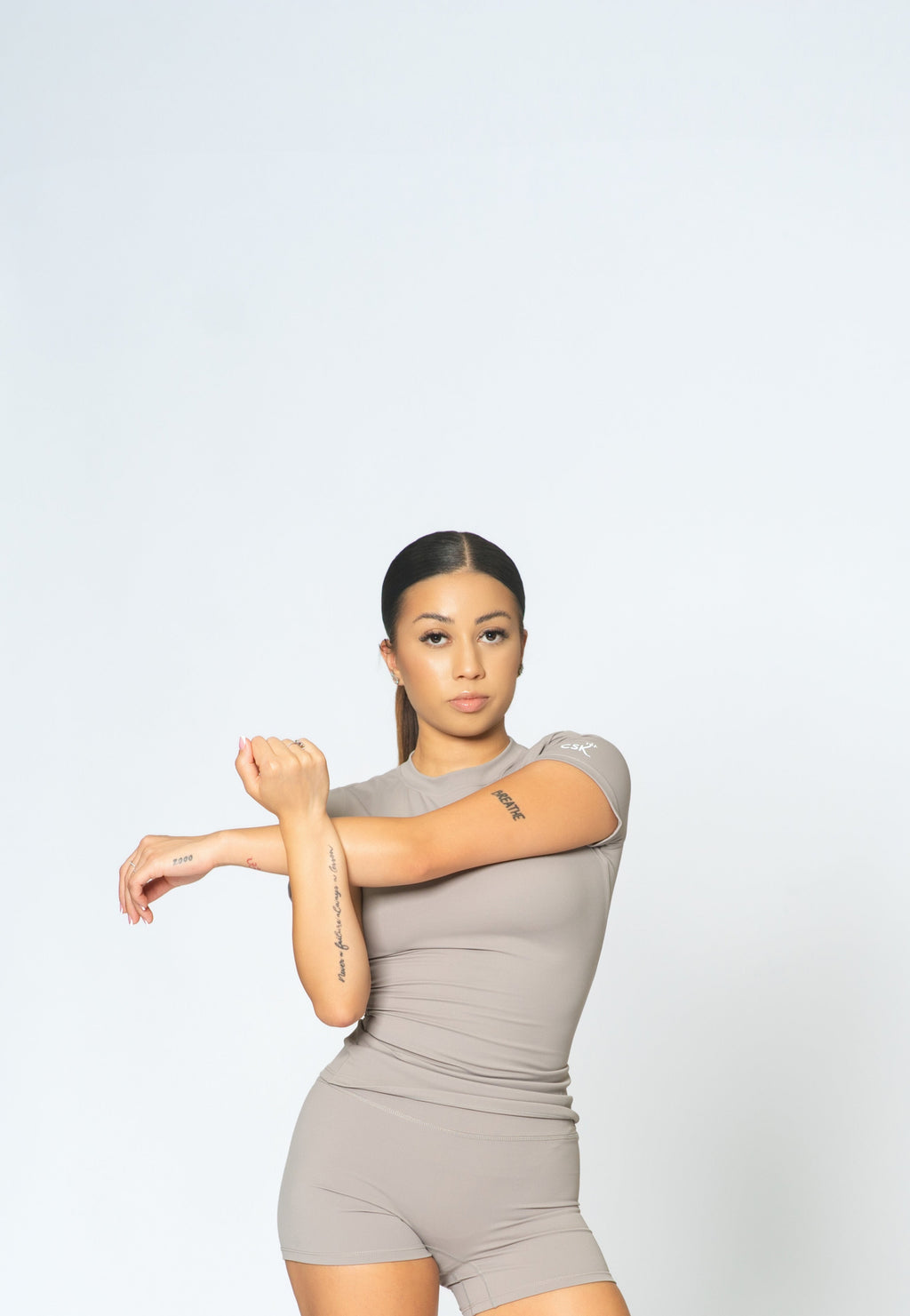 Seamless Fit Short Sleeve